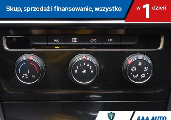 Volkswagen Golf cena 57500 przebieg: 88481, rok produkcji 2017 z Elbląg małe 191